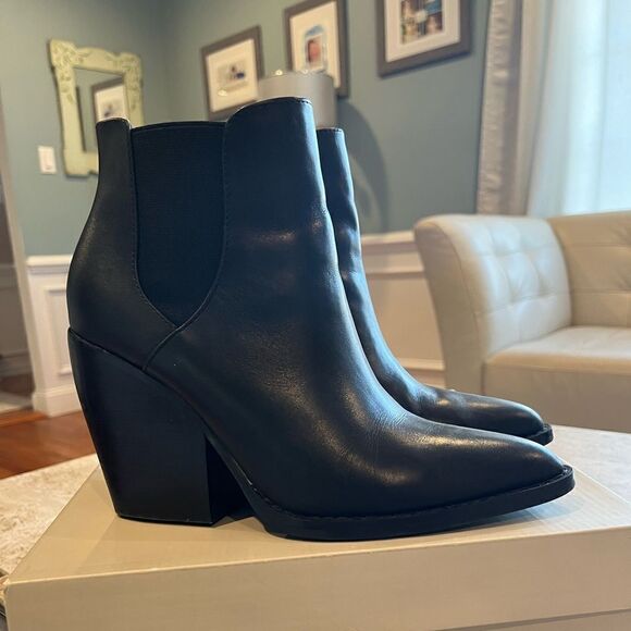 BP Black Leather Bootie Size 7.5 - Picture 1 of 5